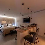 Romantique Zen Energie Bed & Breakfast 4*
